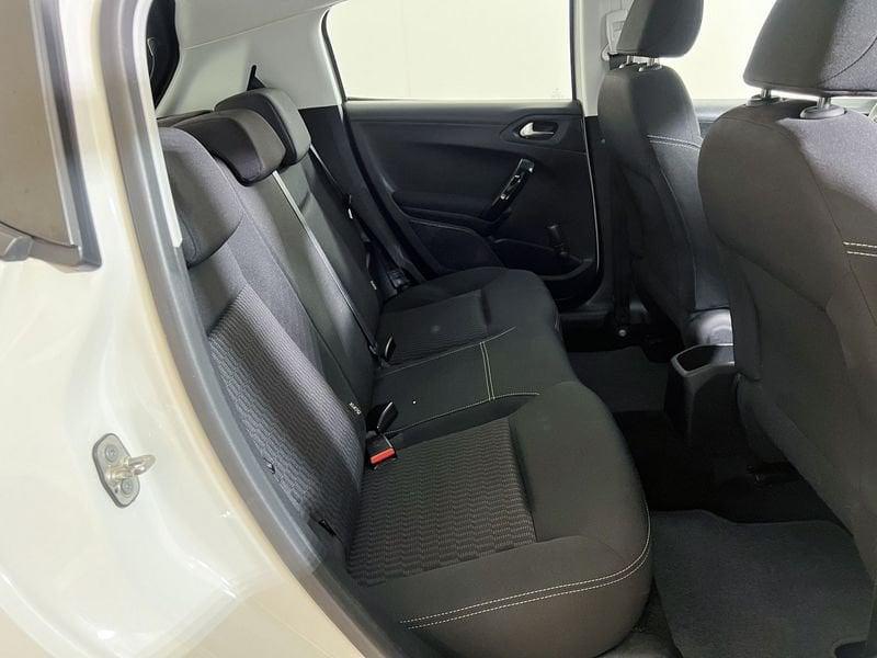 Peugeot 208 PureTech 82 5p. GPL Active