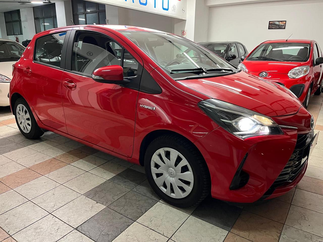 Toyota Yaris 1.5 Hybrid 5 porte Active