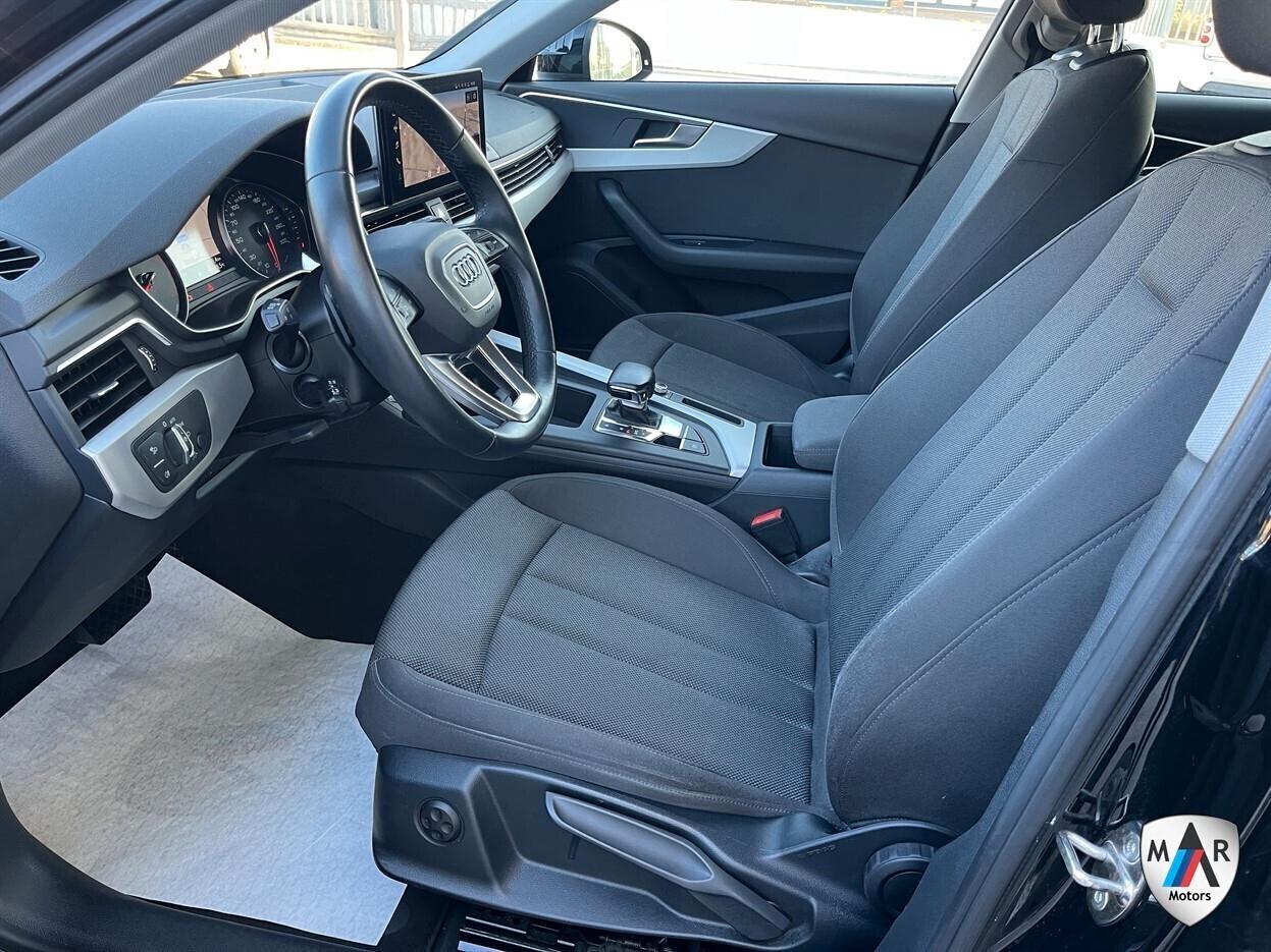 Audi A4 30 TDI mhev S tronic Business Advanced