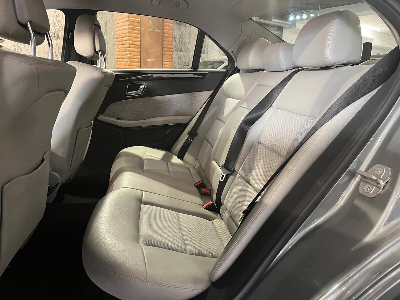 Mercedes-benz E 350 CDI BlueEFFICIENCY Avantgarde