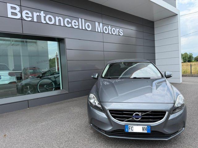 VOLVO V40 D2 2.0 120cv Geartronic Momentum DISTRIB. OK-BOLLO