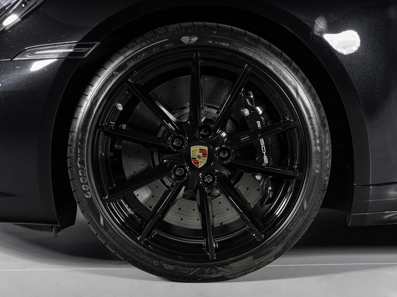 Porsche 911 targa 3.0 4 gts auto