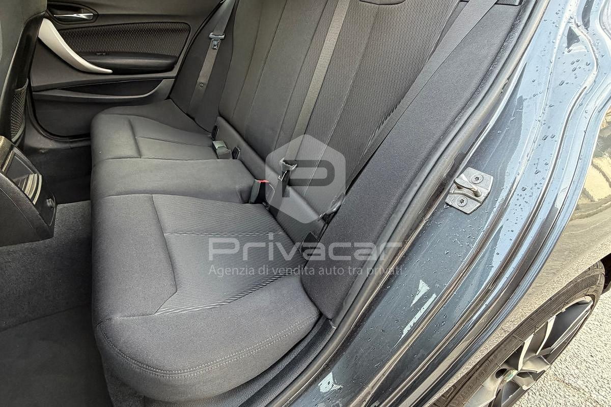 BMW 118d 5p. Advantage