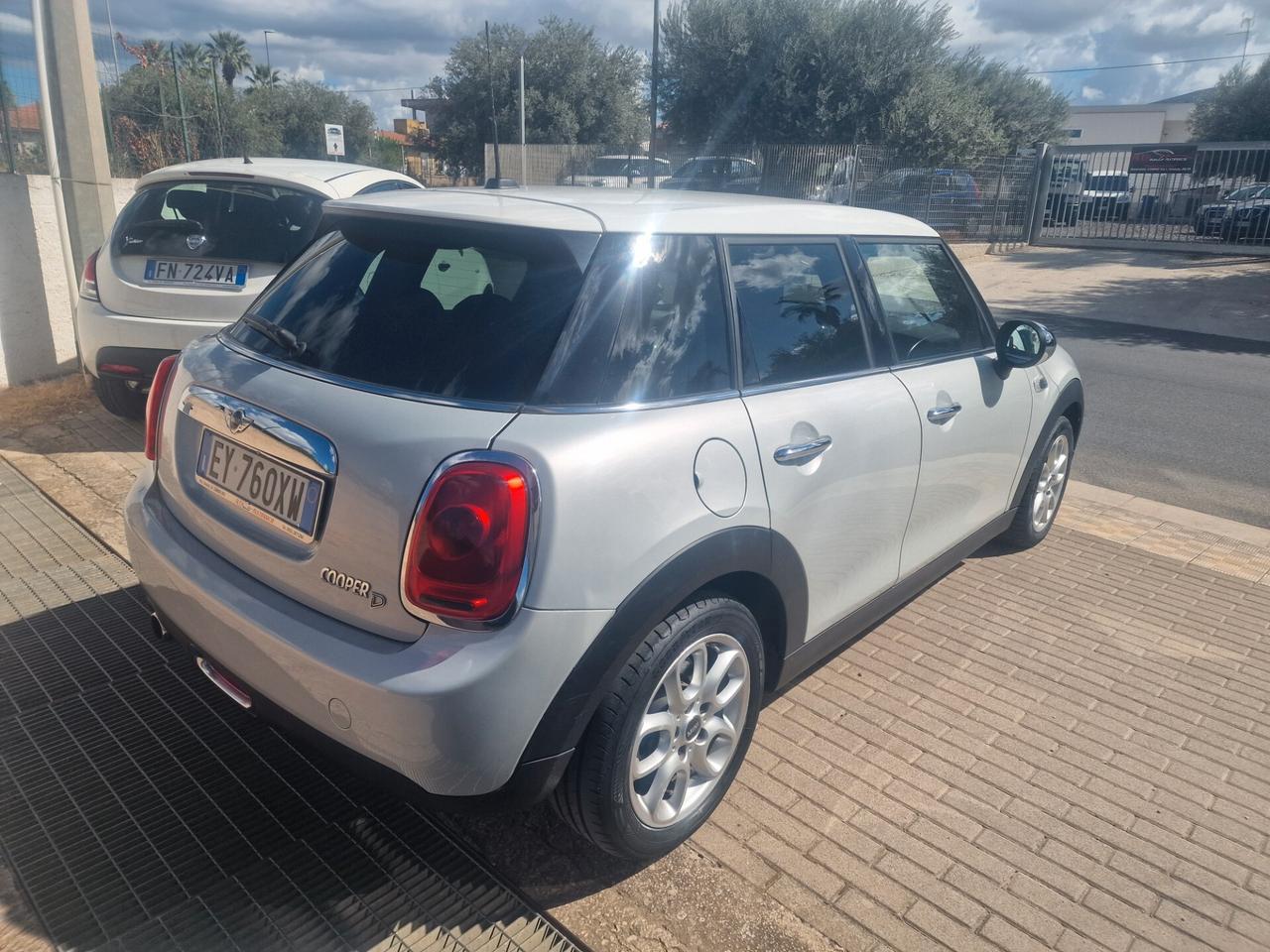 Mini 1.5 One D Business XL