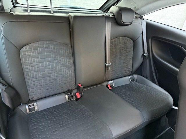 OPEL Corsa 1.2 Coupé Cosmo