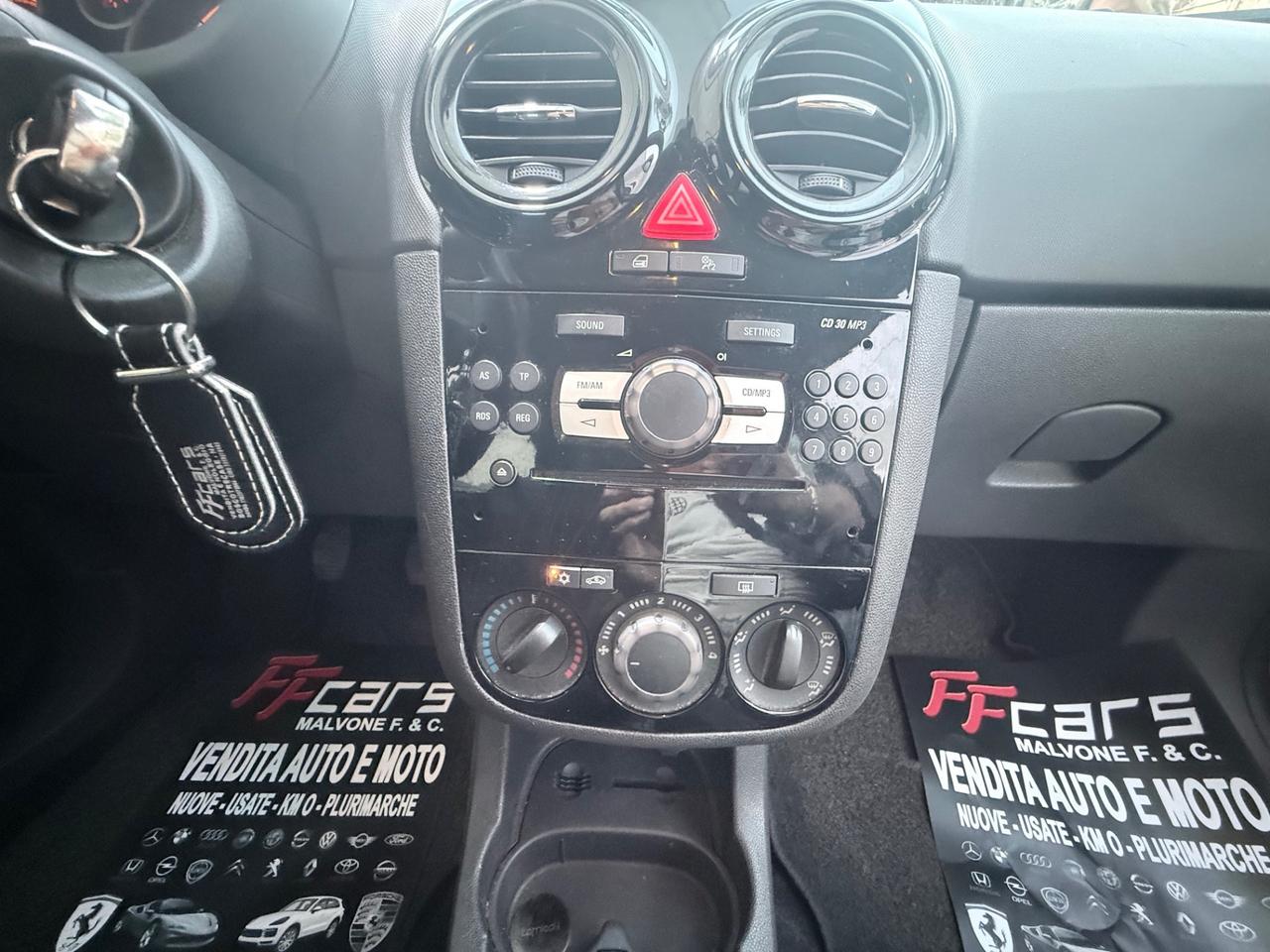 Opel Corsa 1.2 80CV 5 porte GPL-TECH Edition