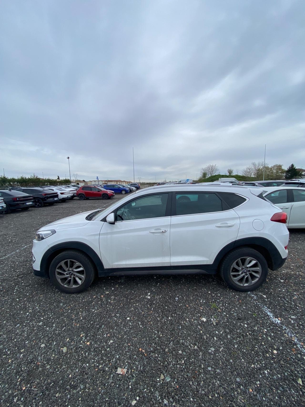 Hyundai Tucson 1.7 CRDi XPossible IN ARRIVO