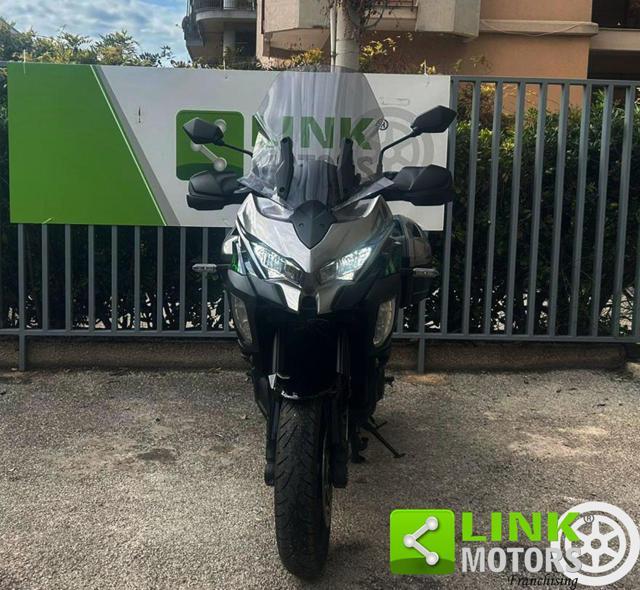 KAWASAKI Versys 1100 S .