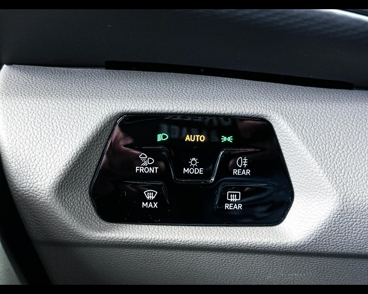 VOLKSWAGEN California 7ª '24-> - California 2.0 TDI 150 CV DSG Beach Tour