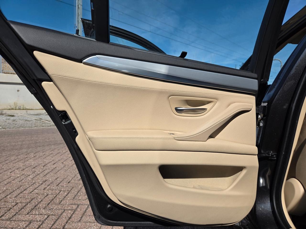 Bmw 525 525d xDrive Touring Luxury