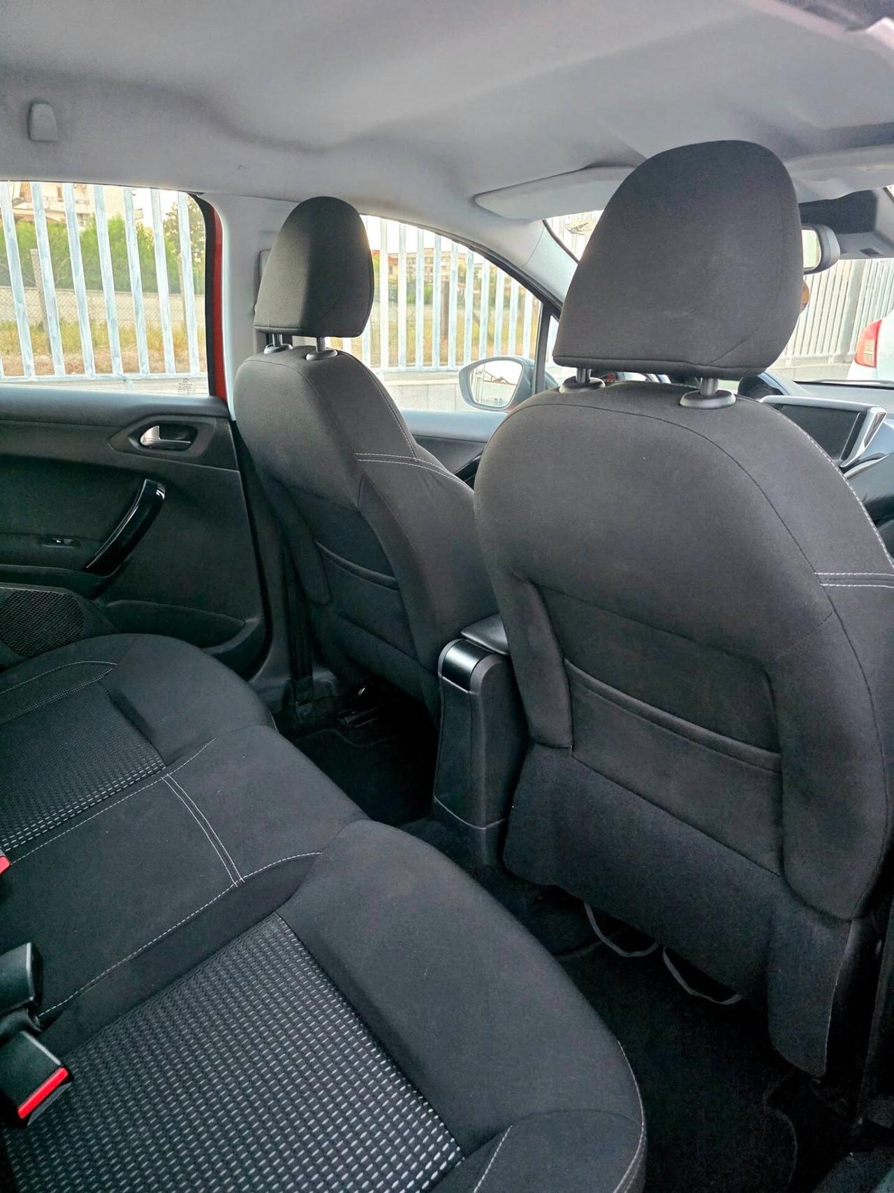 Peugeot 208 1.6 BlueHDi 75cv 5 porte Allure