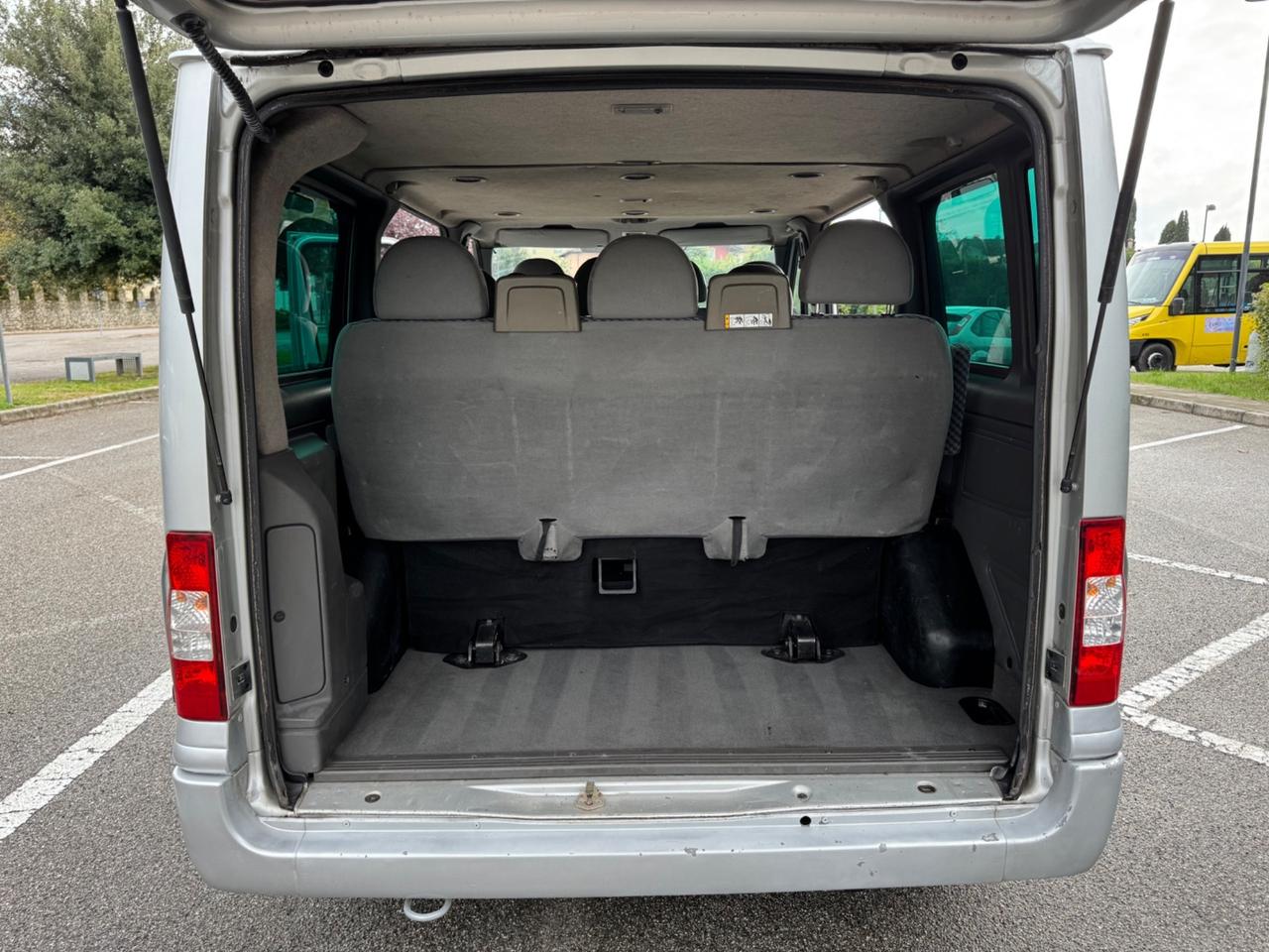 Ford Tourneo 2.0 9 posti