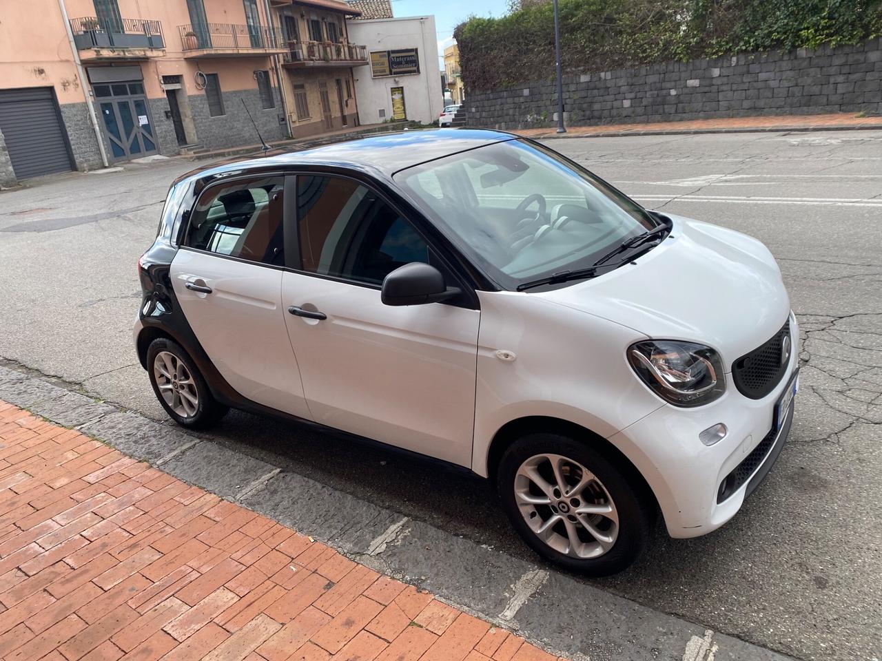 Smart ForFour 70 1.0 Youngster 2018