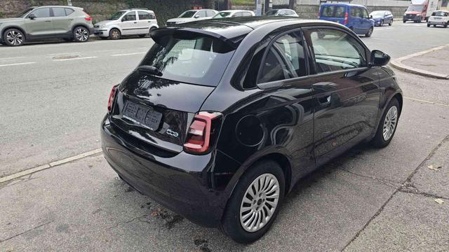 FIAT 500 Action Berlina 23,65 kWh