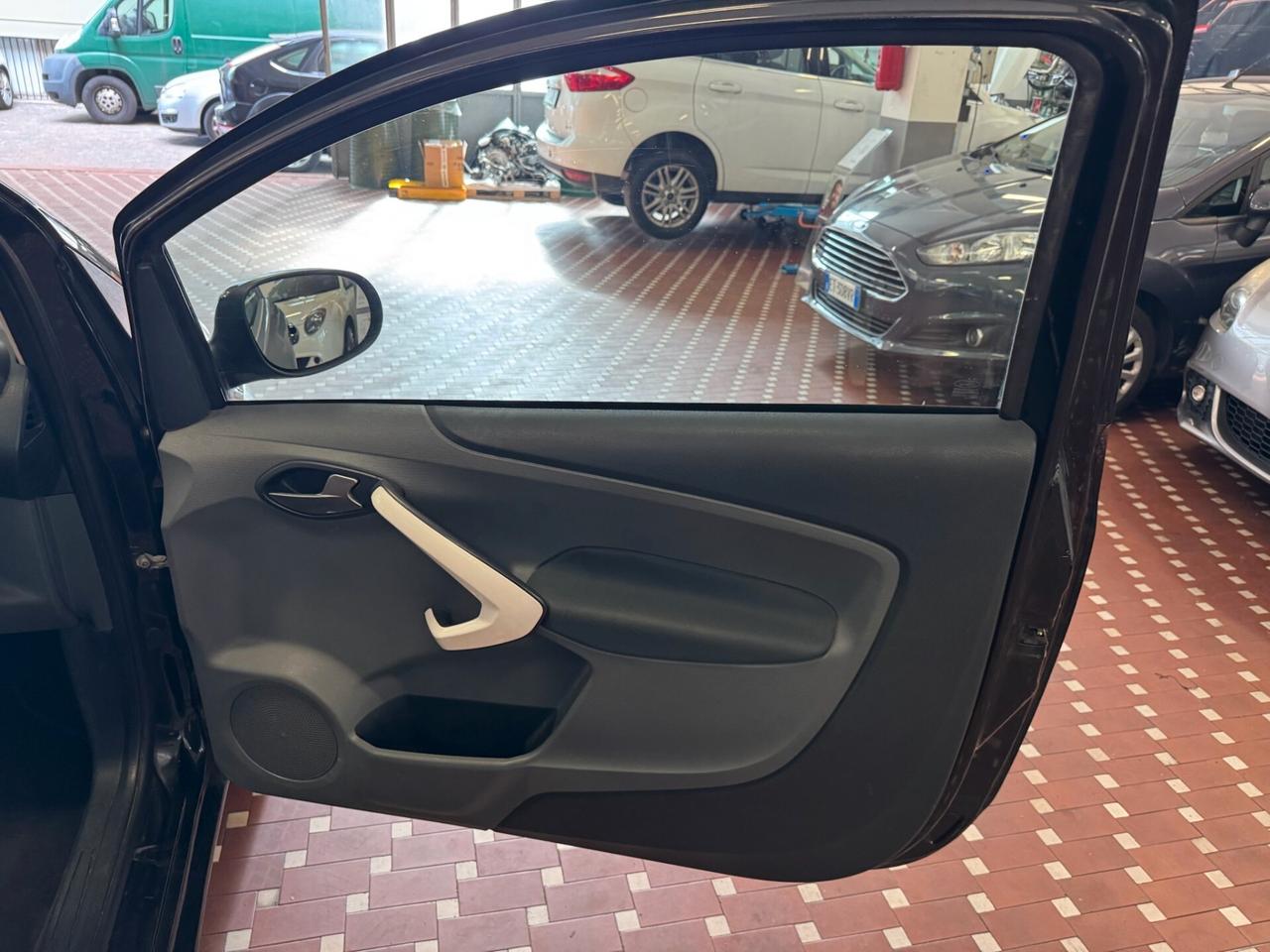 Ford Ka 1.2 8V 69CV Titanium - UNICO PROPRIETARIO