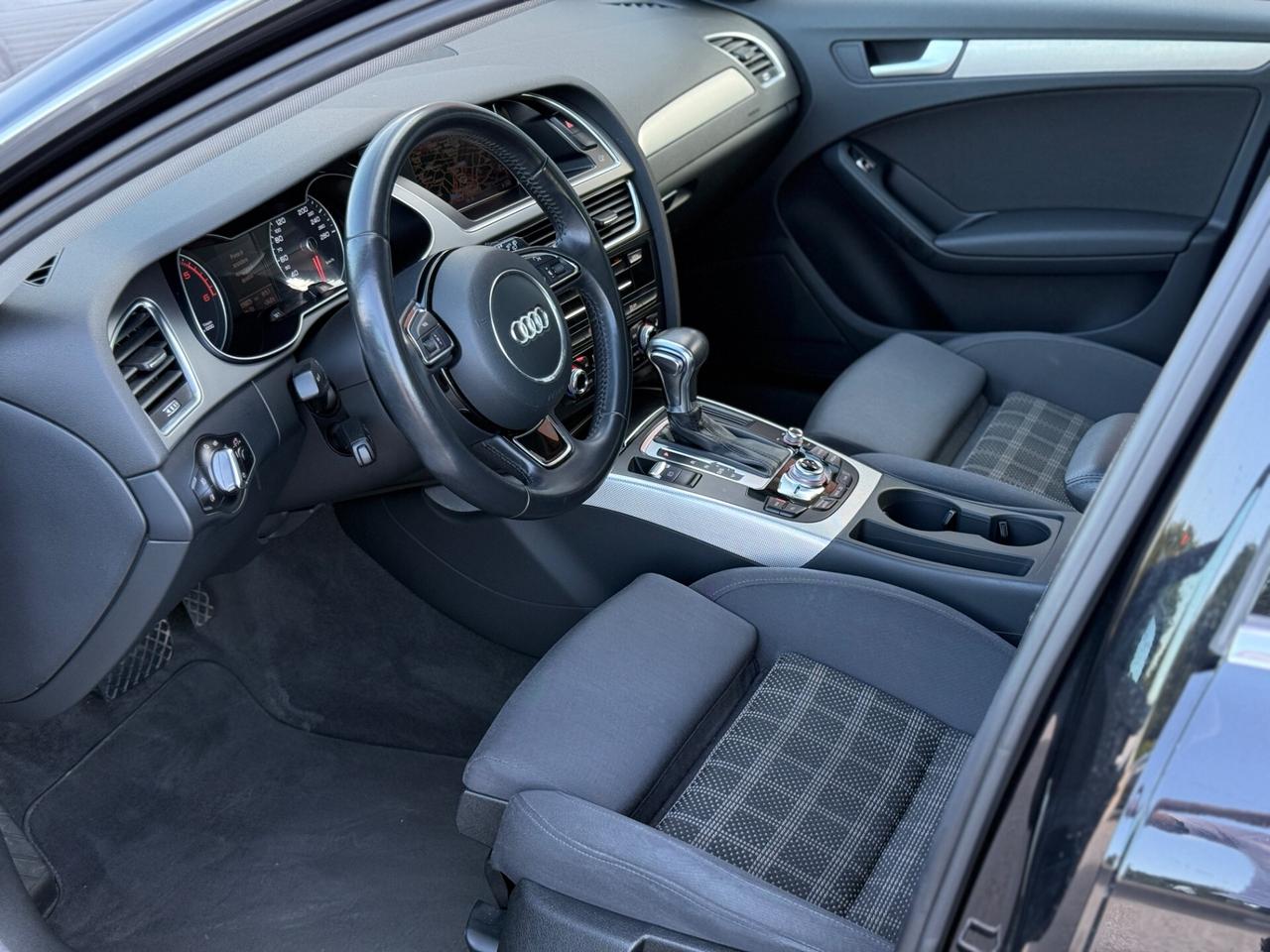 Audi A4 2.0 TDI 150 CV multitronic SPORT !