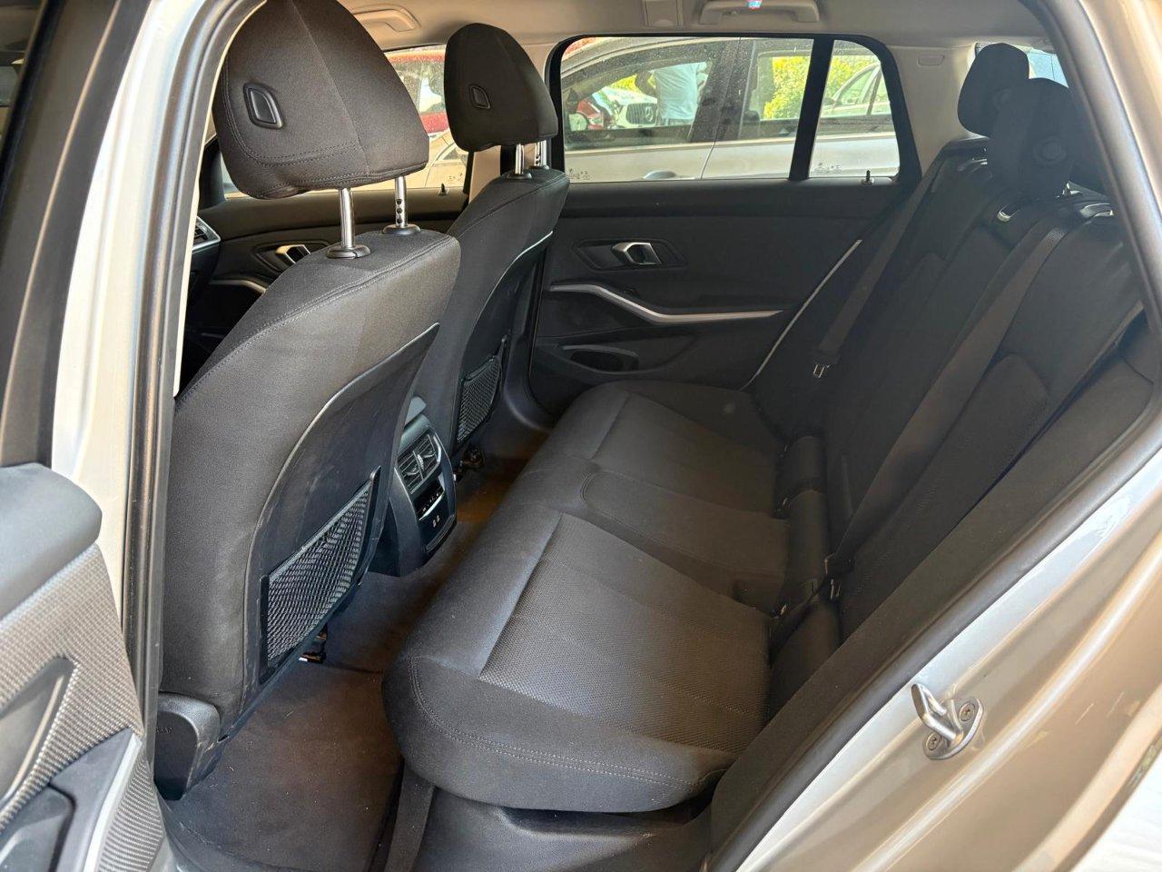 BMW 318 d Touring IBRIDO 48V AUTOMATICO