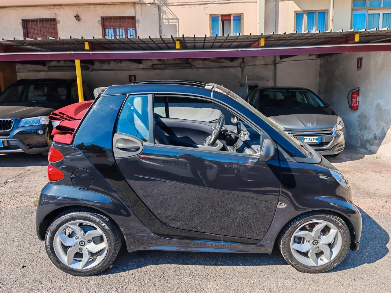 Smart ForTwo 1000 52 kW MHD cabrio pulse