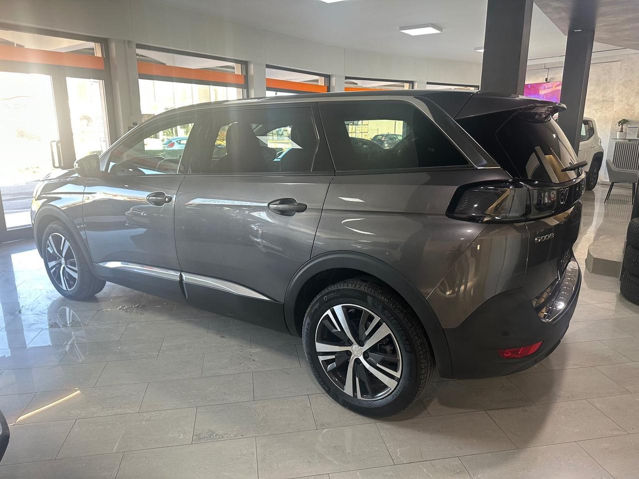 Peugeot 5008 GT 1.5 Blue HDI 130 7 posti #8133