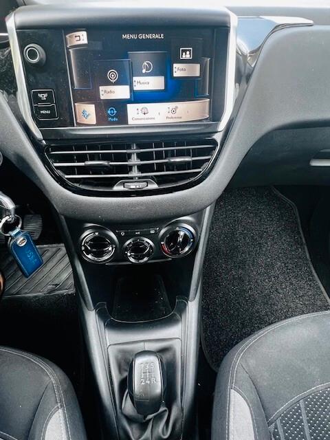 Peugeot 208 1.2 VTi 82 CV 5 porte Allure