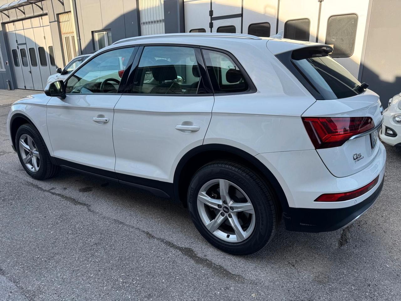 Audi Q5 40 TDI 204 CV quattro S tronic Business