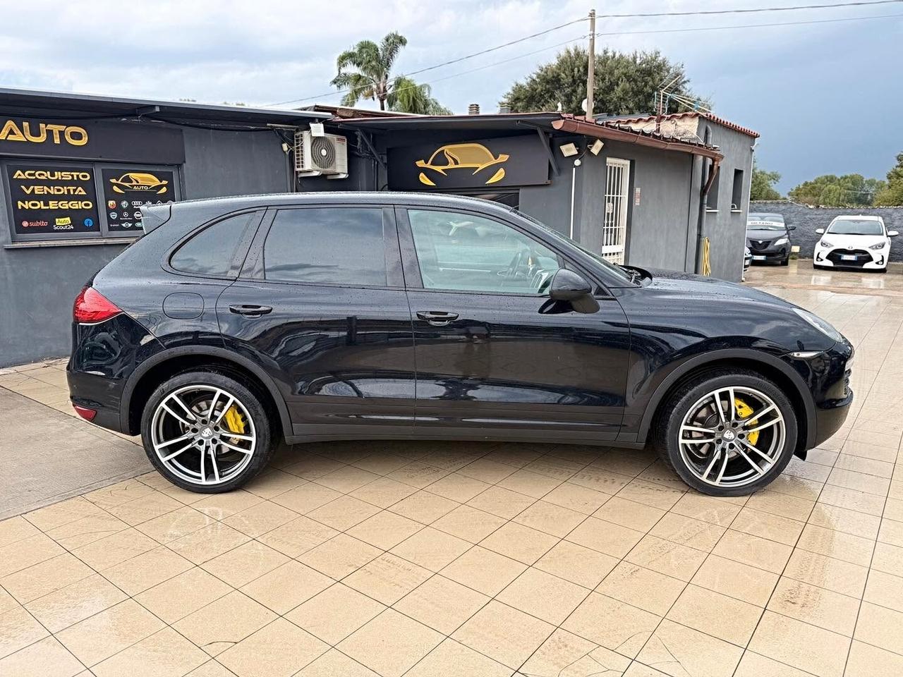 Porsche Cayenne 3.0 Diesel 12 mesi di garanzia