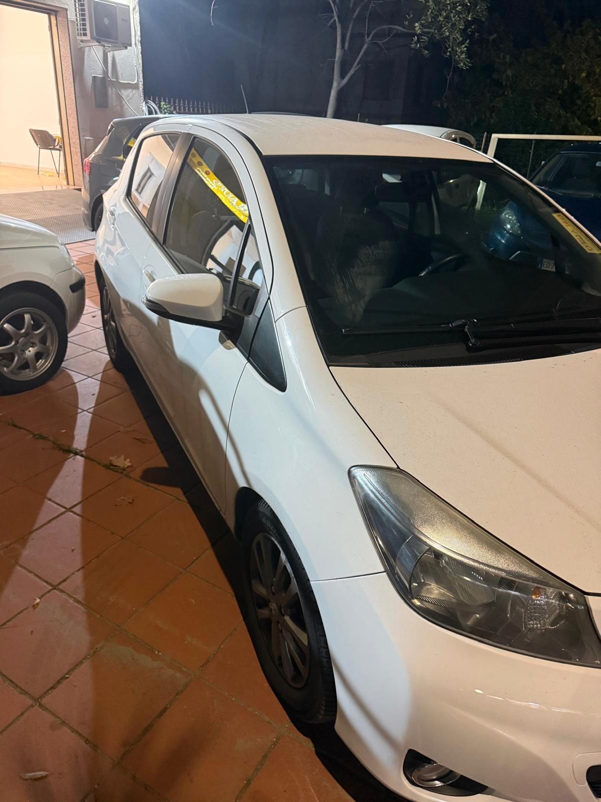 Toyota Yaris 1.4 D-4D 5 porte Active