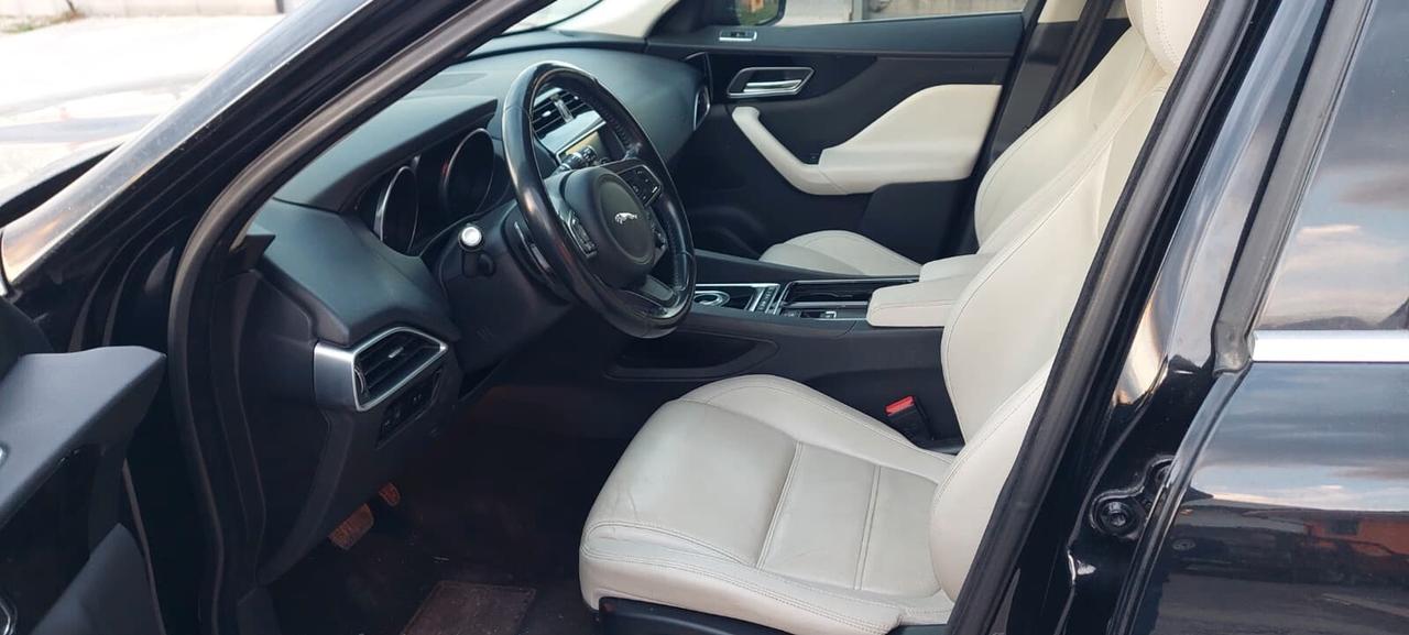 Jaguar F-Pace 2.0 D 180 CV AWD aut. Prestige