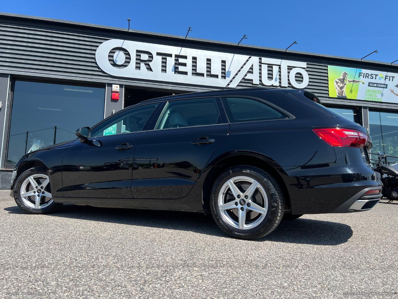 AUDI A4 Avant 35 TDI/163CV MHVE S tronic Business IVA DEDUCIBILE