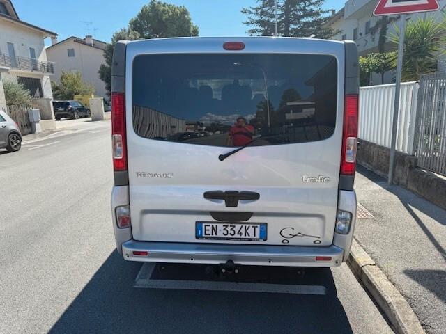 Renault Trafic T29 2.0 dCi/115 PC-TN Passenger Comfort Heavy DPF Black Edition