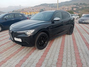 Alfa Romeo Stelvio 2.0 Turbo 200 CV AT8 Q4 B-Tech