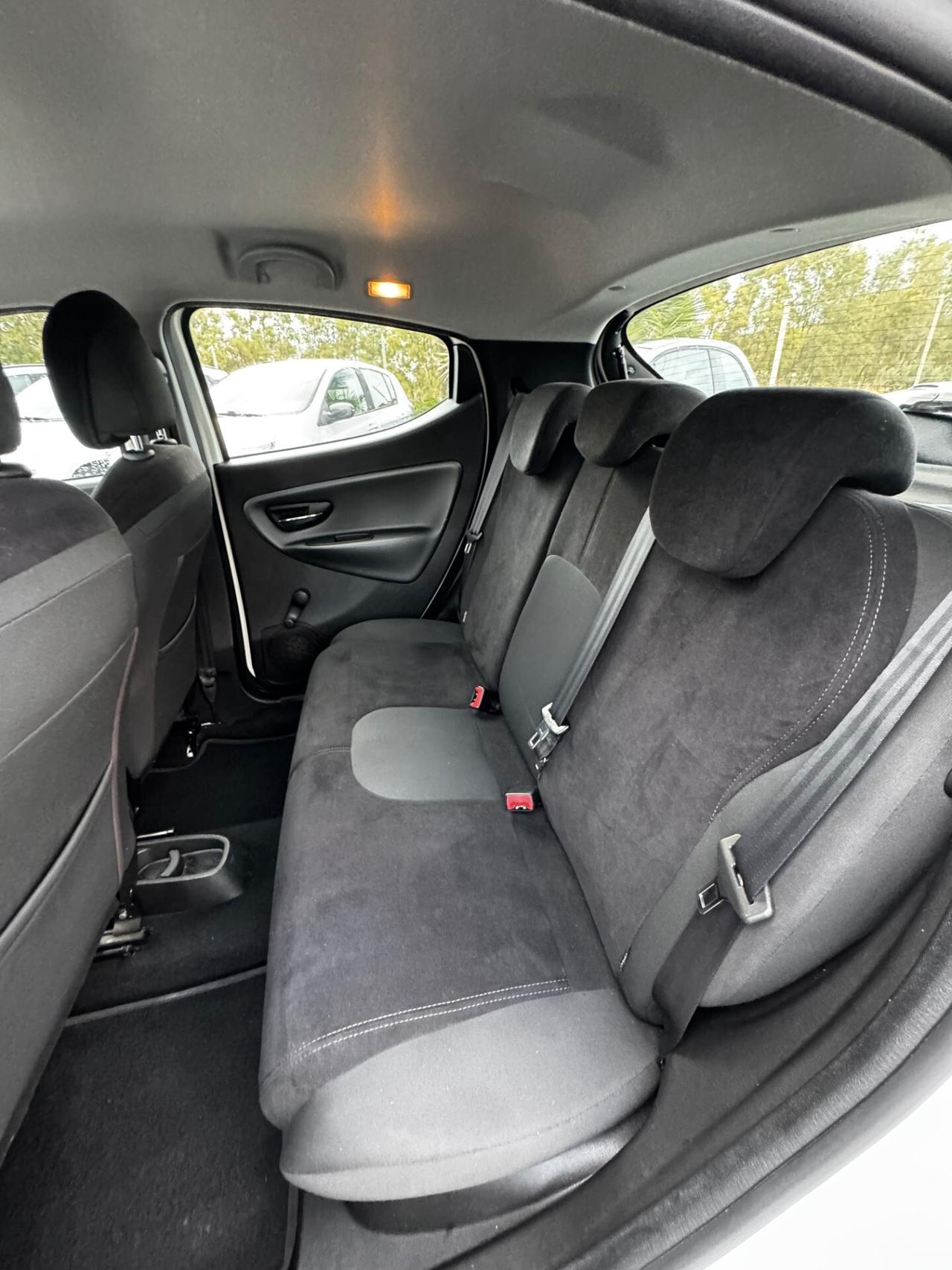 Lancia Ypsilon 1.3 MJT 16V 95 CV 5 porte S&S Platinum