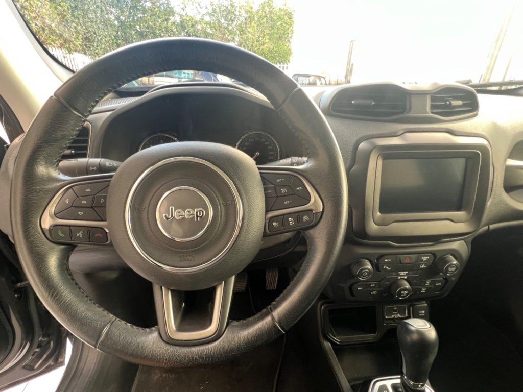 Jeep Renegade 1.6 Mjt DDCT 120 CV Limited tua da €219,00 mensili