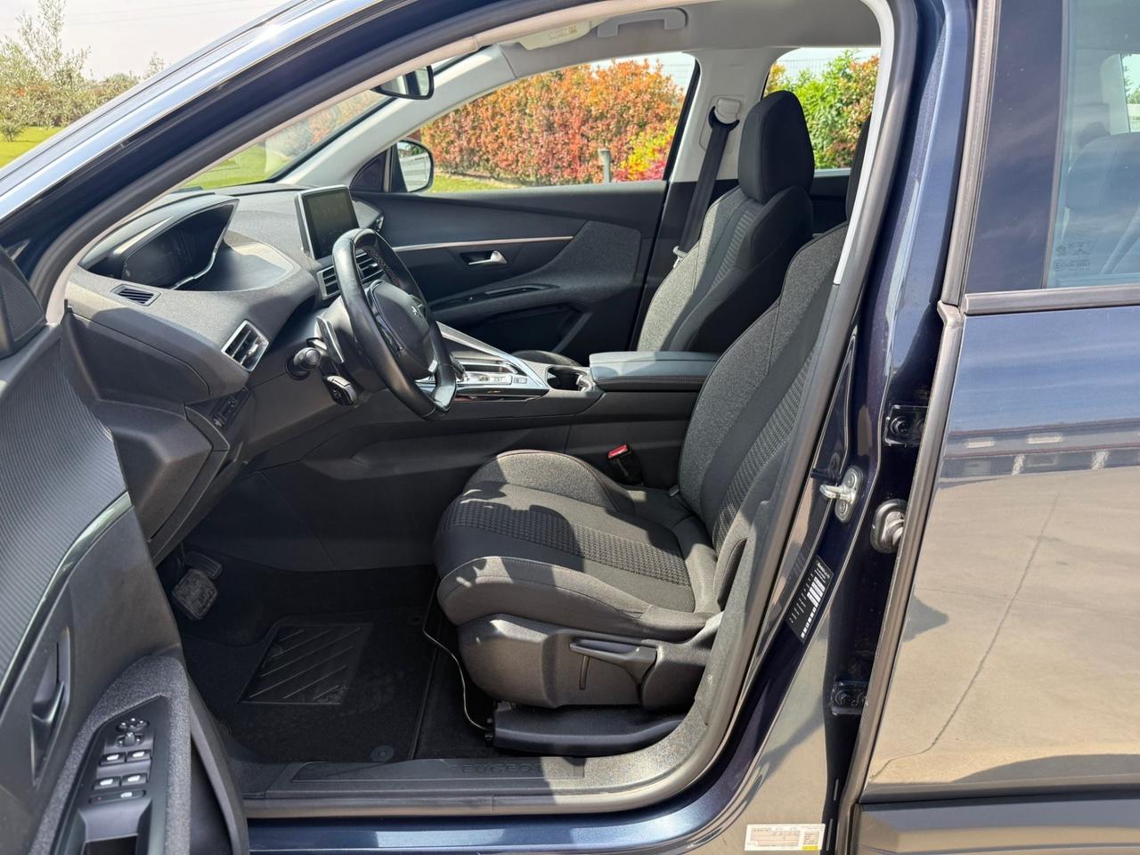 Peugeot 5008 7 POSTI