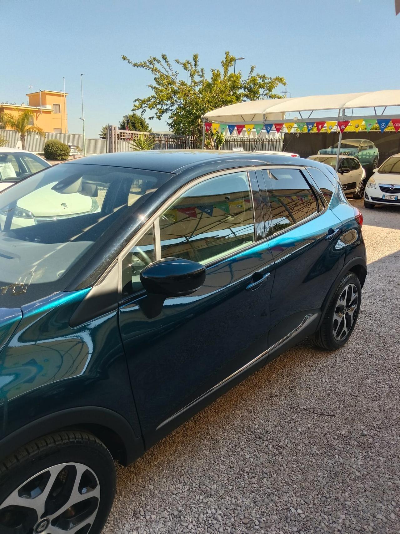 Renault Captur dCi 8V 110 CV Start&Stop Energy Initiale Paris