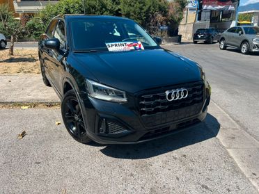 Audi Q2 30 TDI S tronic cockpit navigatore