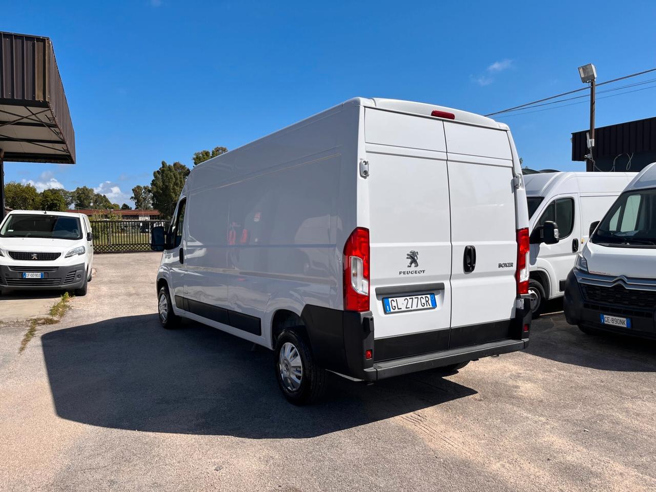 Peugeot BOXER PREMIUM 335 L3H2 2.2 BLUEHDI 140 CV.