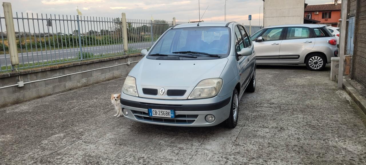 Renault Megane Mégane 1.6 16V cat Proact. Privilège