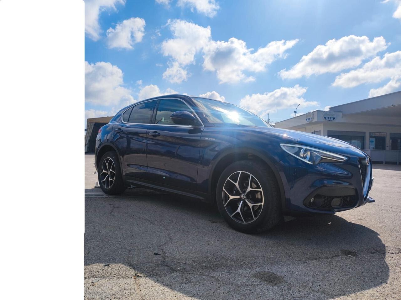 Alfa Romeo Stelvio 2.2 Turbodiesel 210 CV AT8 Q4 Super