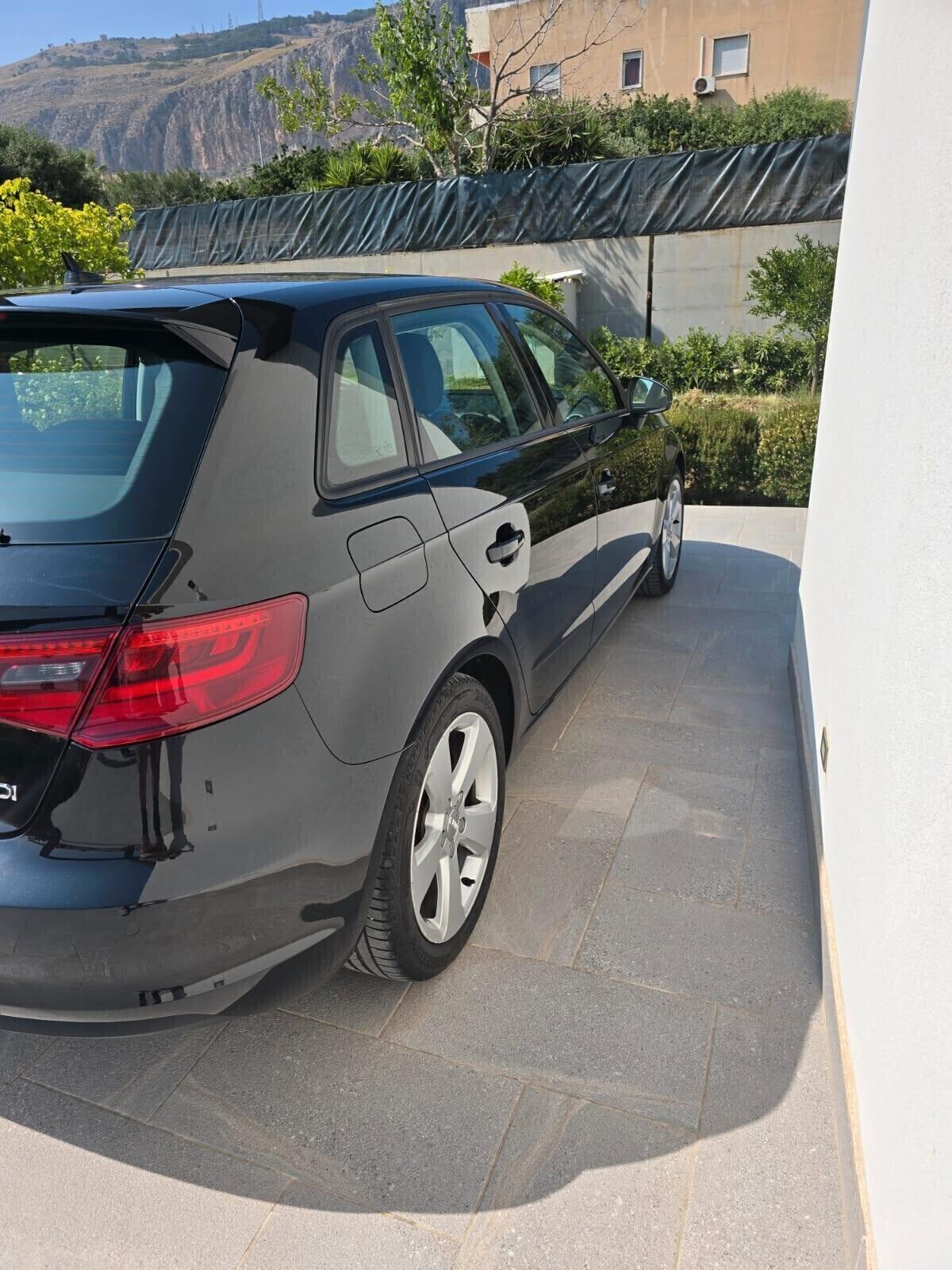 Audi A3 1.6 TDI clean diesel Ambiente