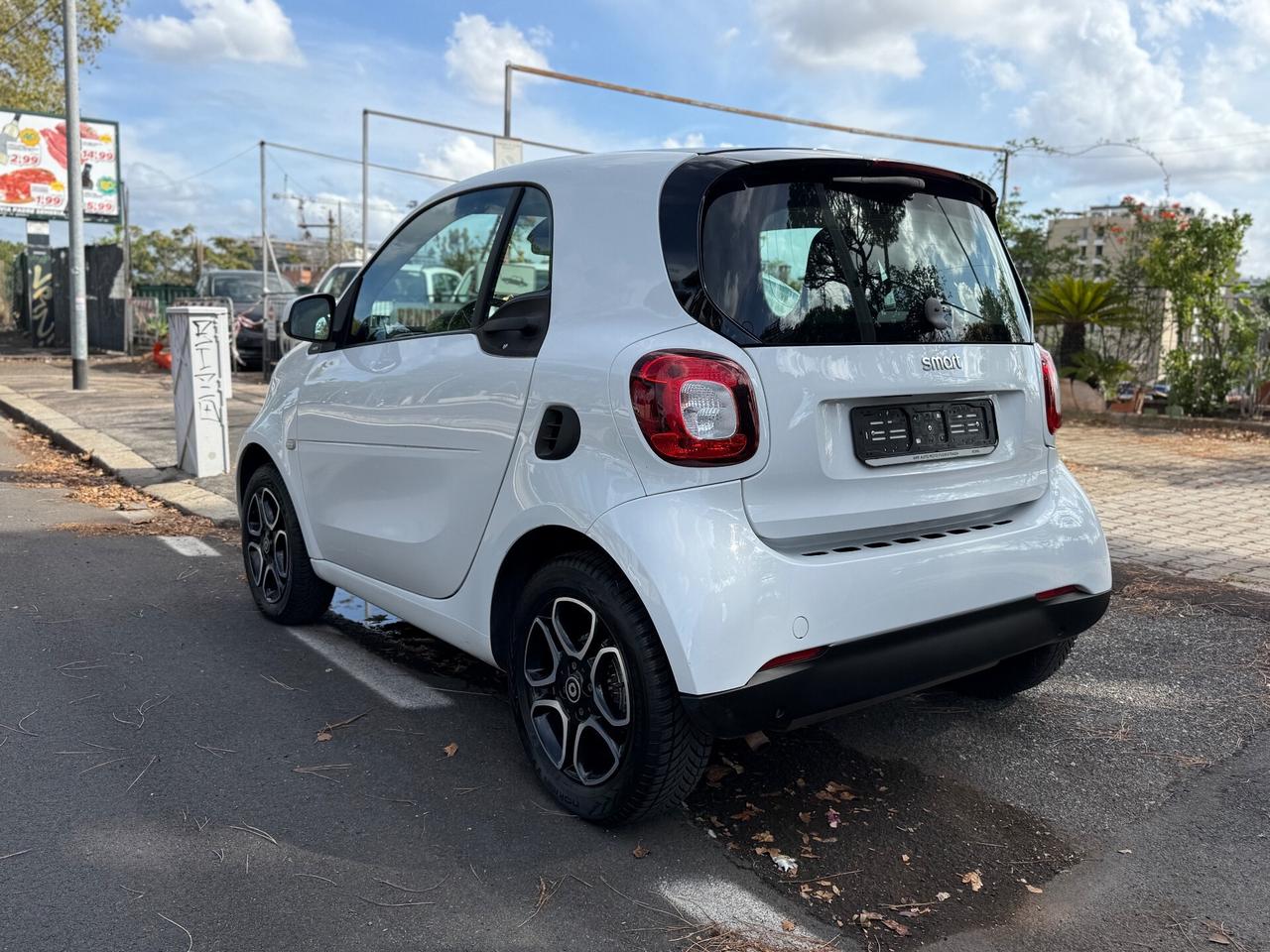 Smart ForTwo 1.0 71cv Coupe Clima cambio Auto Navi