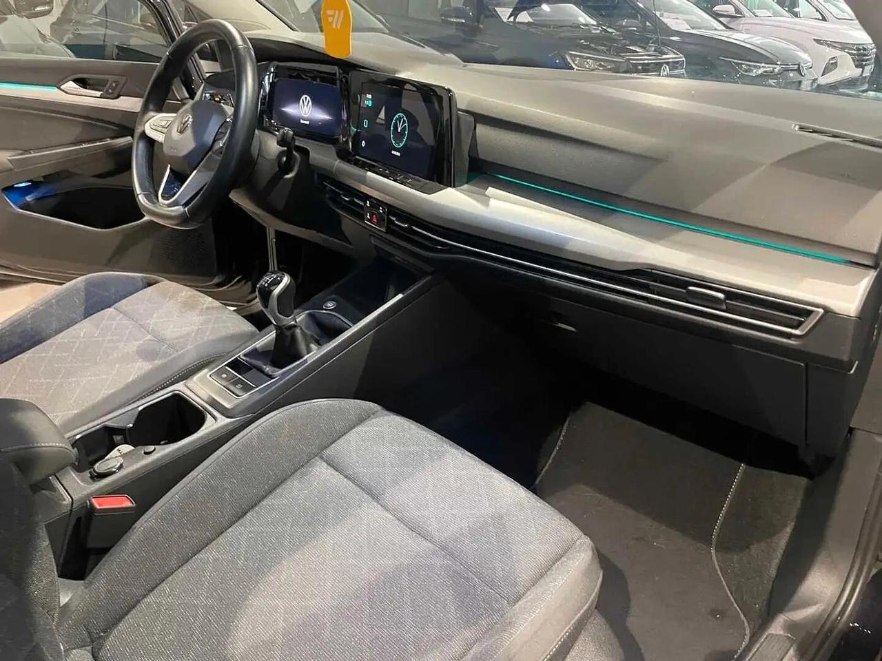 Volkswagen Golf 8 1.0 TSI Evo Life