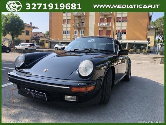 PORSCHE 911 Carrera 3.2 Coupé