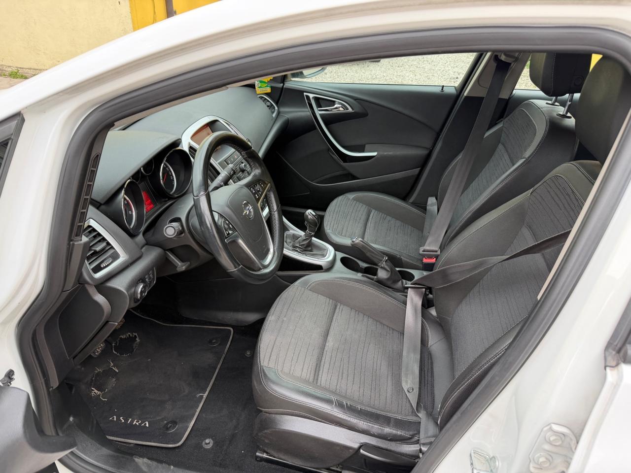 Opel Astra 1.7 CDTI 110CV Sports Tourer Cosmo