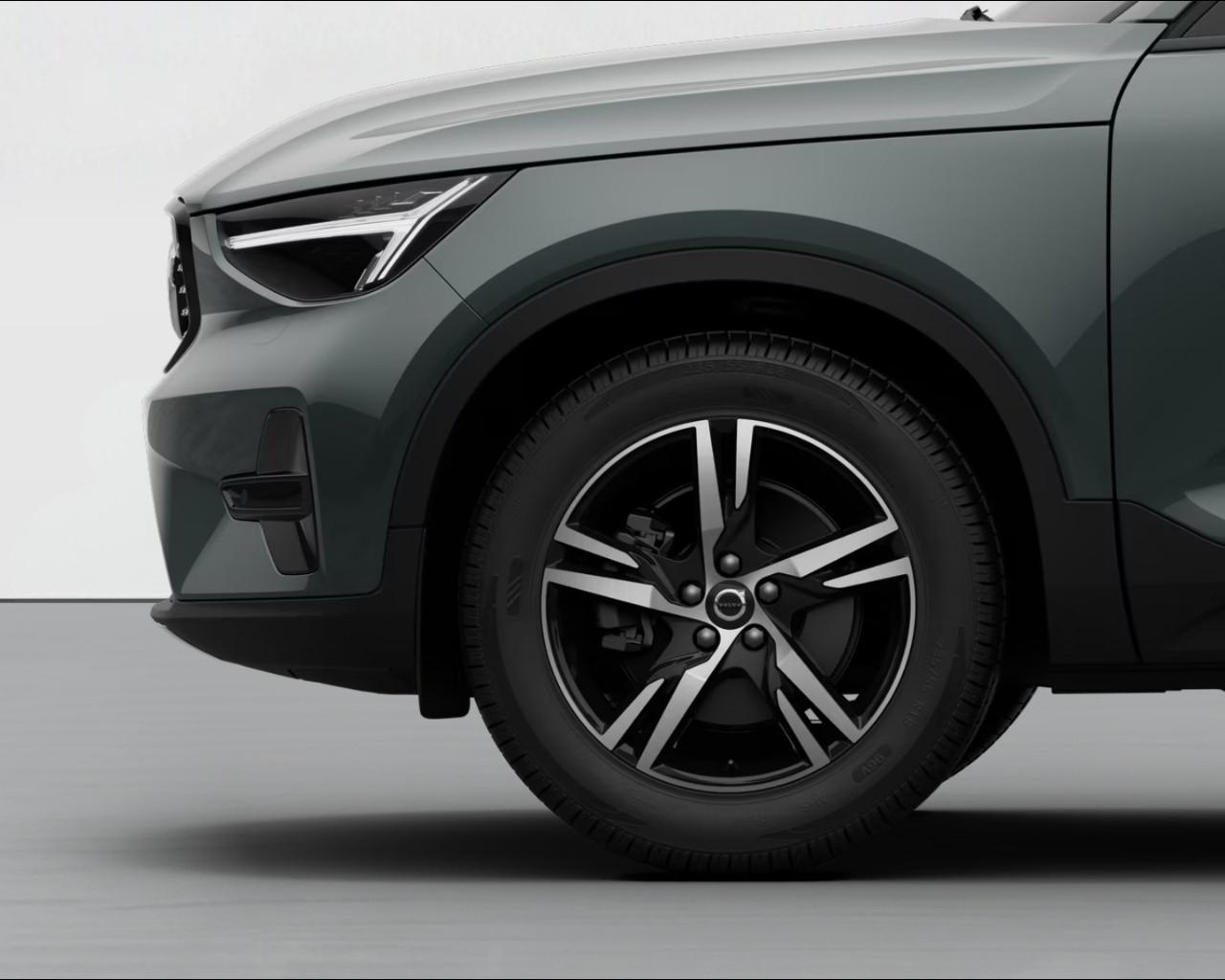 VOLVO XC40 CORE B3 AUTO PREZZO PROMO FINO A FINE MESE