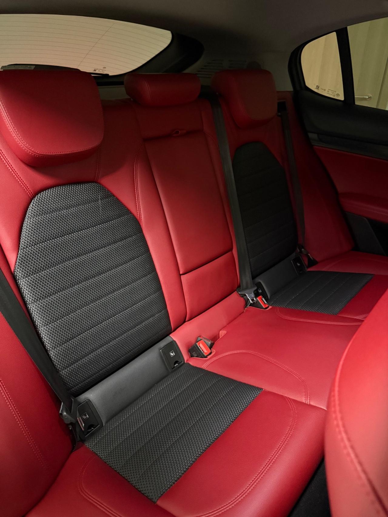 Alfa Romeo Stelvio 190CV Q4 B-Tech IVA ESPOSTA