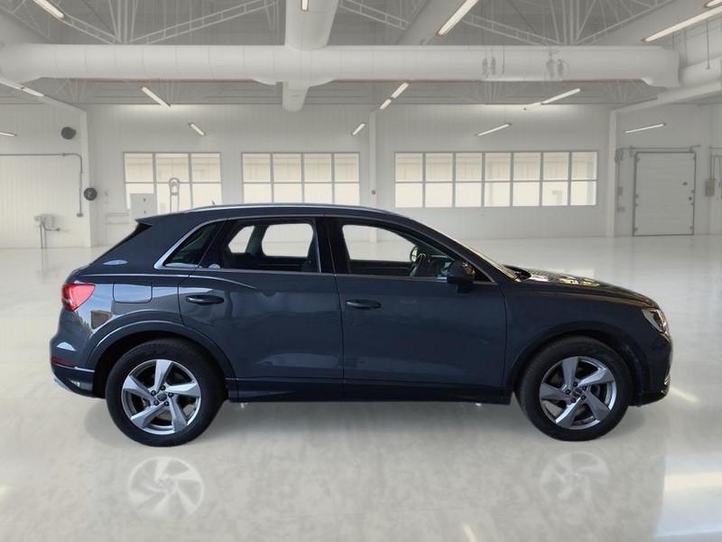 AUDI Q3 35 TDI S tronic Business Advanced