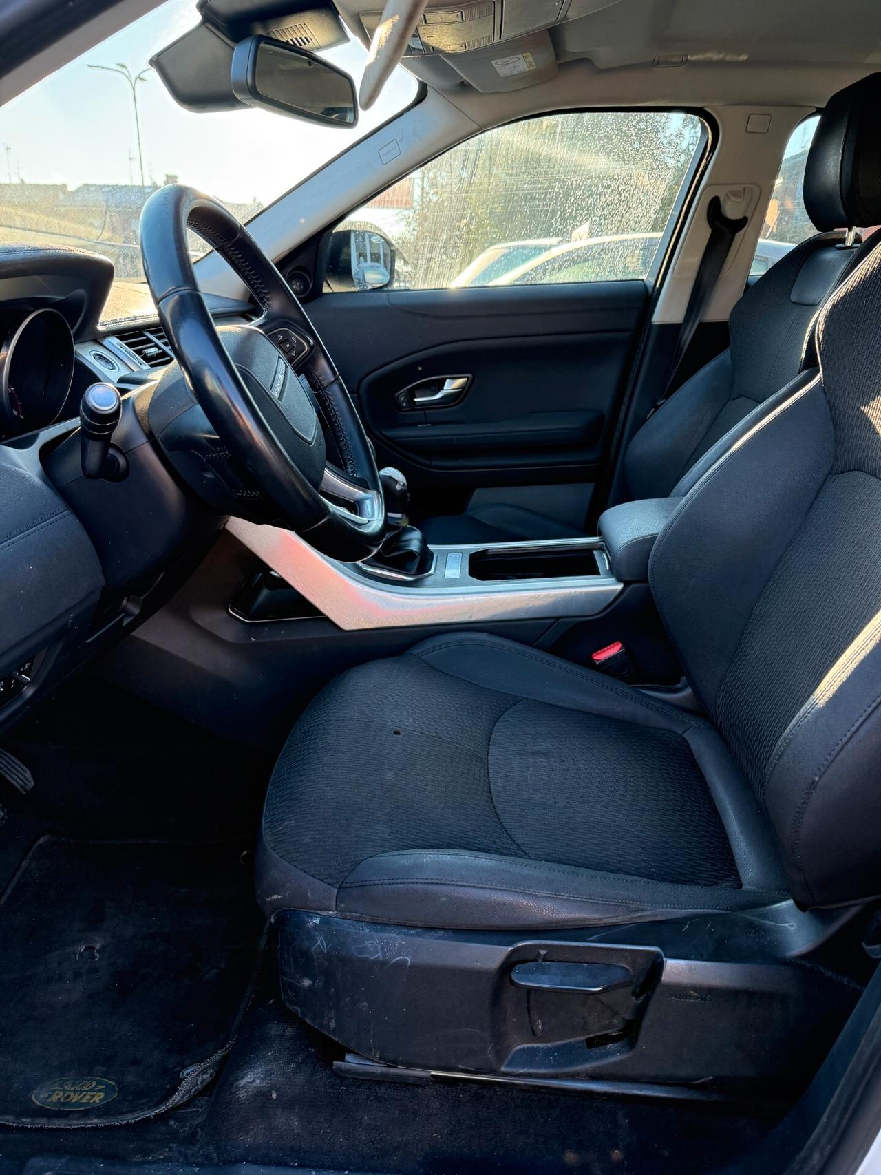 Land Rover Range Evoque 2.0 TD4 150 CV 5p. Pure