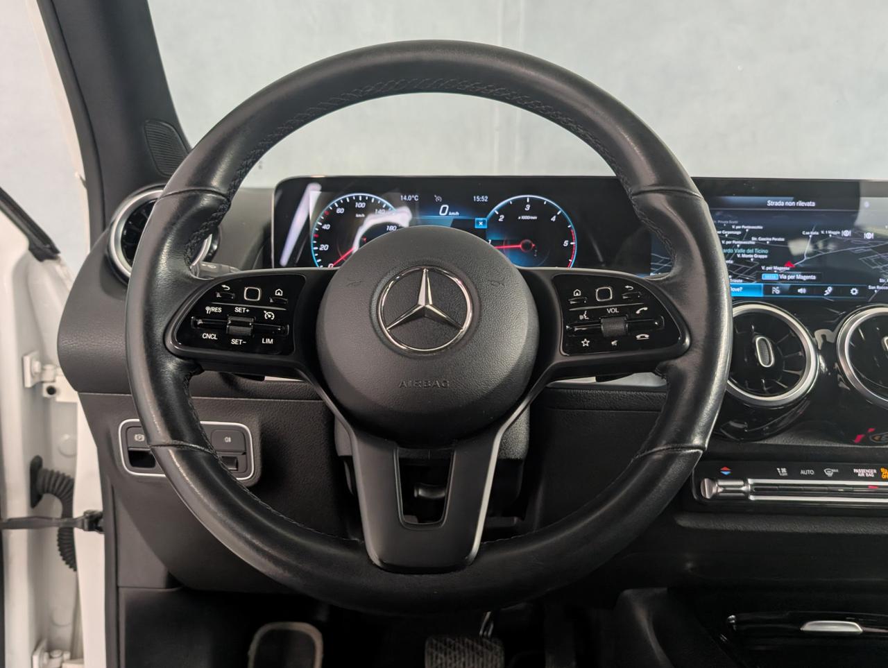 Mercedes-Benz GLB 200 200d Automatic Sport