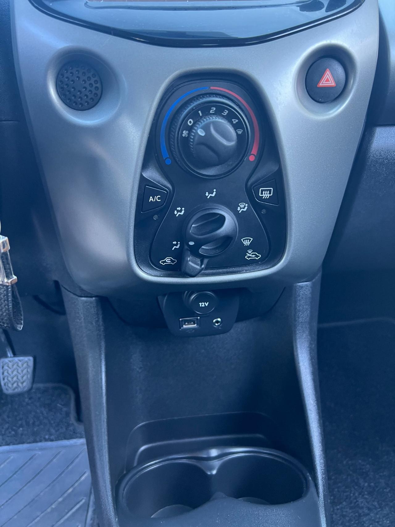 Peugeot 108 1.0 VTi 68cv 5 porte Allure 2015